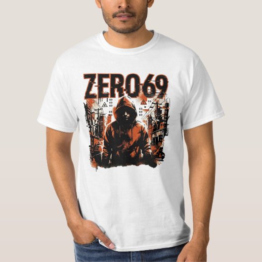 ZERO69 — フードを被ったアウトキャスト Tシャツ (正面)