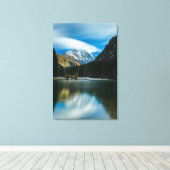 Zgornje Jezerskoの山々と美しい湖 キャンバスプリント (インサイチュ (ウッドフロア))