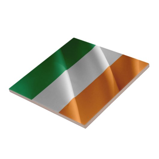 zIE002 IRELAND、なびく国旗， タイル (側面)