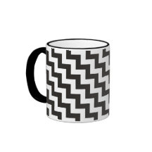 Zigzags Ringer Mug、黒と白の山形