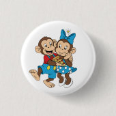 Zina and Mimo with a slice of pizza. 缶バッジ (正面)