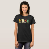 Zion Hiking Souvernir  Hiker  Hike Yosemite Map Tシャツ (正面フル)