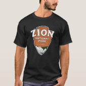 Zion National Park Classic Style Arrowhead Sign Tシャツ (正面)
