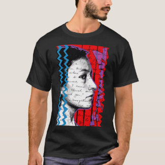 Zitkala IIIクローズアップ Tシャツ