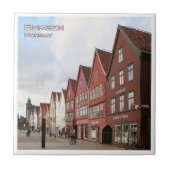 zNO044 BERGEN BRYGGEN，ノルウェー，ヨーロッパ， タイル (正面)