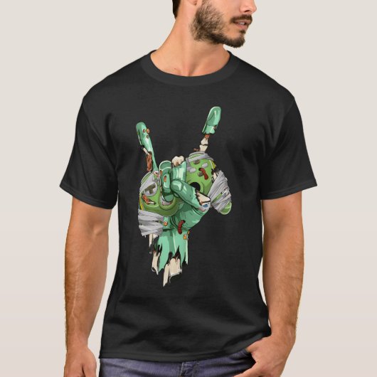 Zombie Rock Hand Holding Mummy Gaming Controller g Tシャツ (正面)