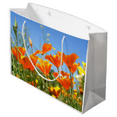 Zomers gevoel van wilde oranje bloemen. ラージペーパーバッグ (裏面アングル)