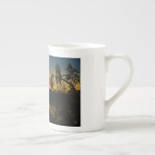 Zonsondergang bij een meertje met rietpluimen. ボーンチャイナマグカップ (右)