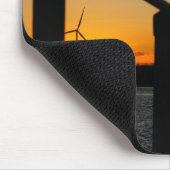 Zonsondergang met windmolen, Rustgevend relaxt. マウスパッド (コーナー)