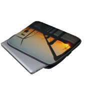 Zonsondergang met windmolen, Rustgevend relaxt. ラップトップスリーブ (正面下部)