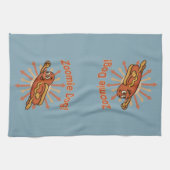 Zoomie犬飛んでいるホットドッグ漫画 – おもしろいレトロ キッチンタオル (横)