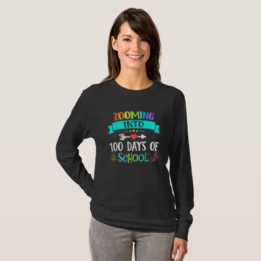 Zooming Into 100 Days Of School Teacher Kids Tシャツ (正面フル)