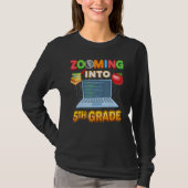 Zooming Into 5th Grade Fifth Virtual Student Learn Tシャツ (正面)