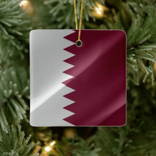 zQA002なびくカタール国旗Qatar, セラミックオーナメント (ツリー)