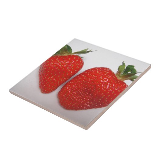 Zwei rote Erdbeeren タイル (側面)