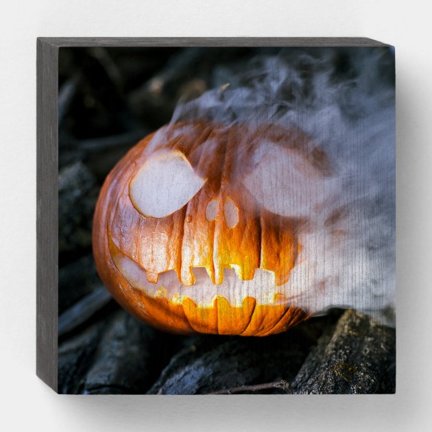 ジャックオランタンハロウィンカボチャの頭の火 ウッドボックスサイン | Zazzle.co.jp