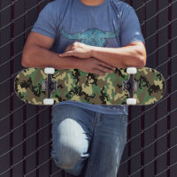 森林迷彩柄のスケートボード スケートボード | Zazzle.co.jp